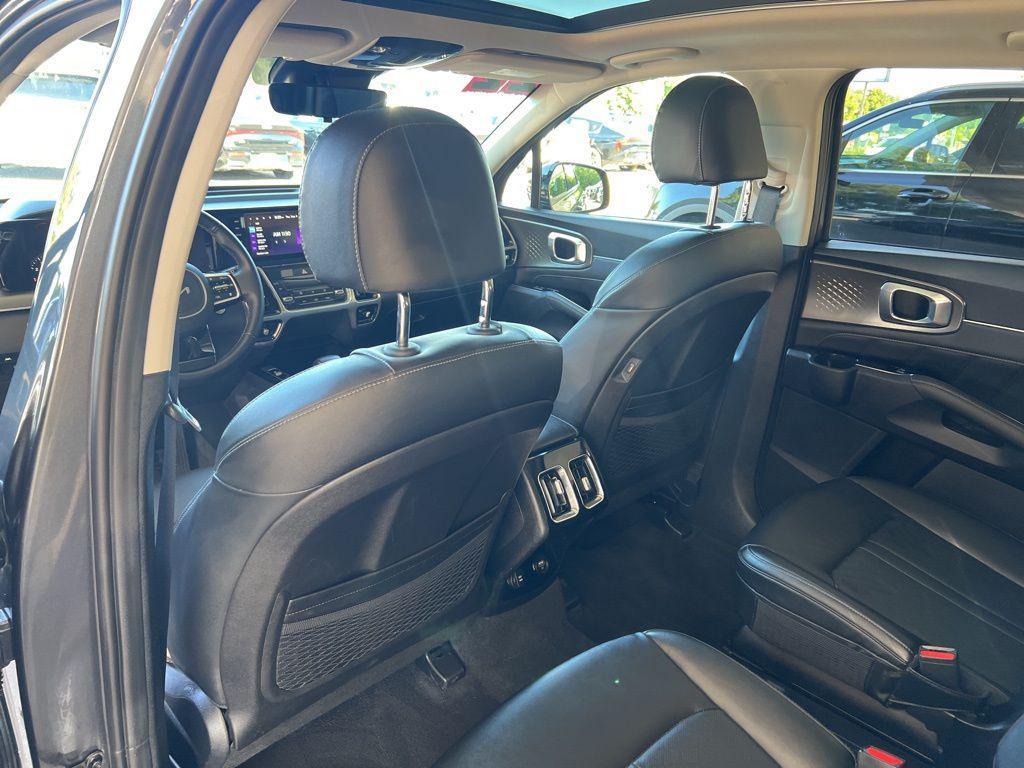 used 2022 Kia Sorento car, priced at $33,602