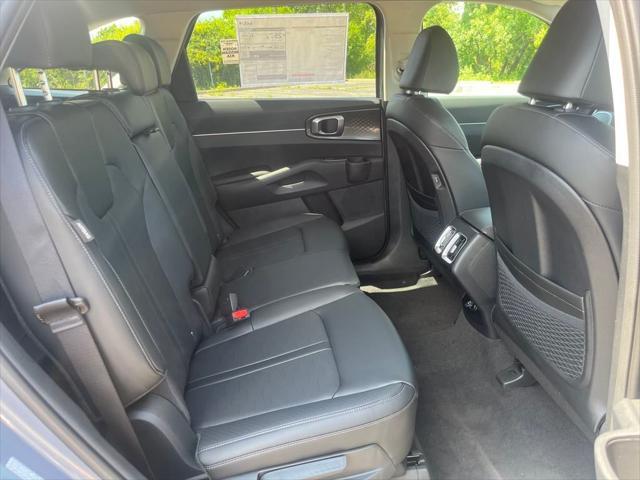 new 2025 Kia Sorento car, priced at $36,161