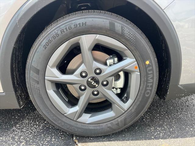 new 2025 Kia K4 car, priced at $24,165