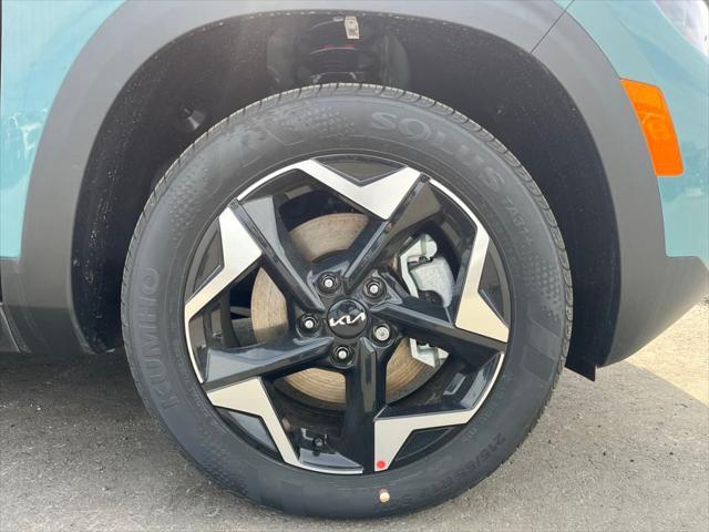 new 2025 Kia Seltos car, priced at $27,652
