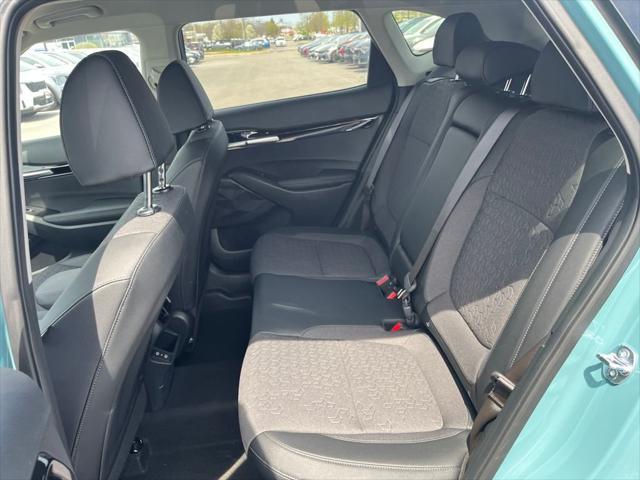 new 2025 Kia Seltos car, priced at $27,652