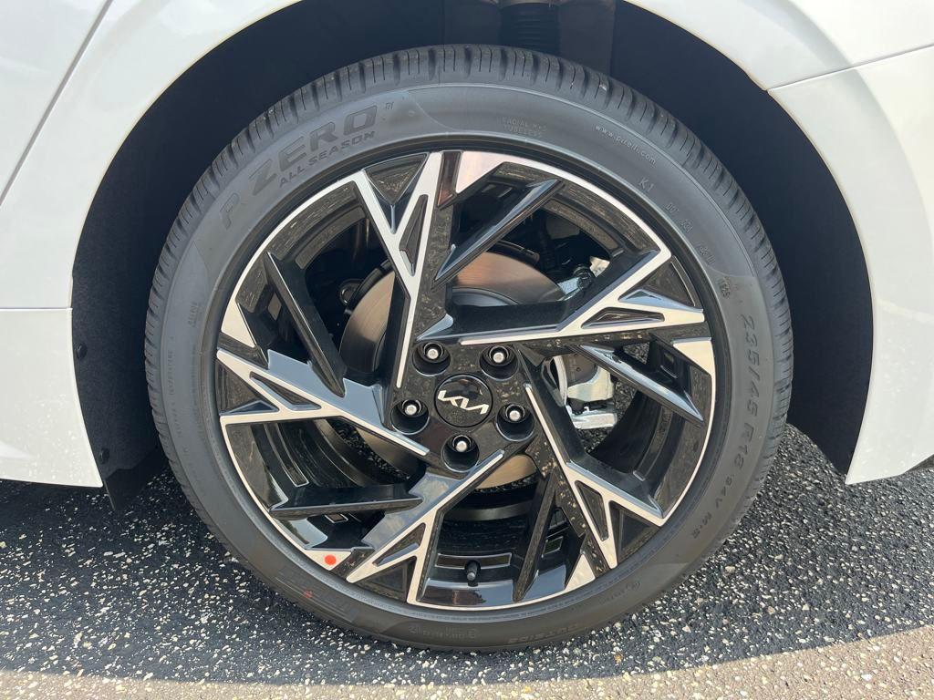 new 2026 Kia K5 car, priced at $31,108