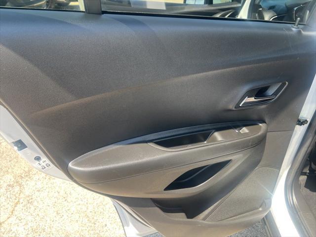 used 2021 Chevrolet Trax car, priced at $17,999