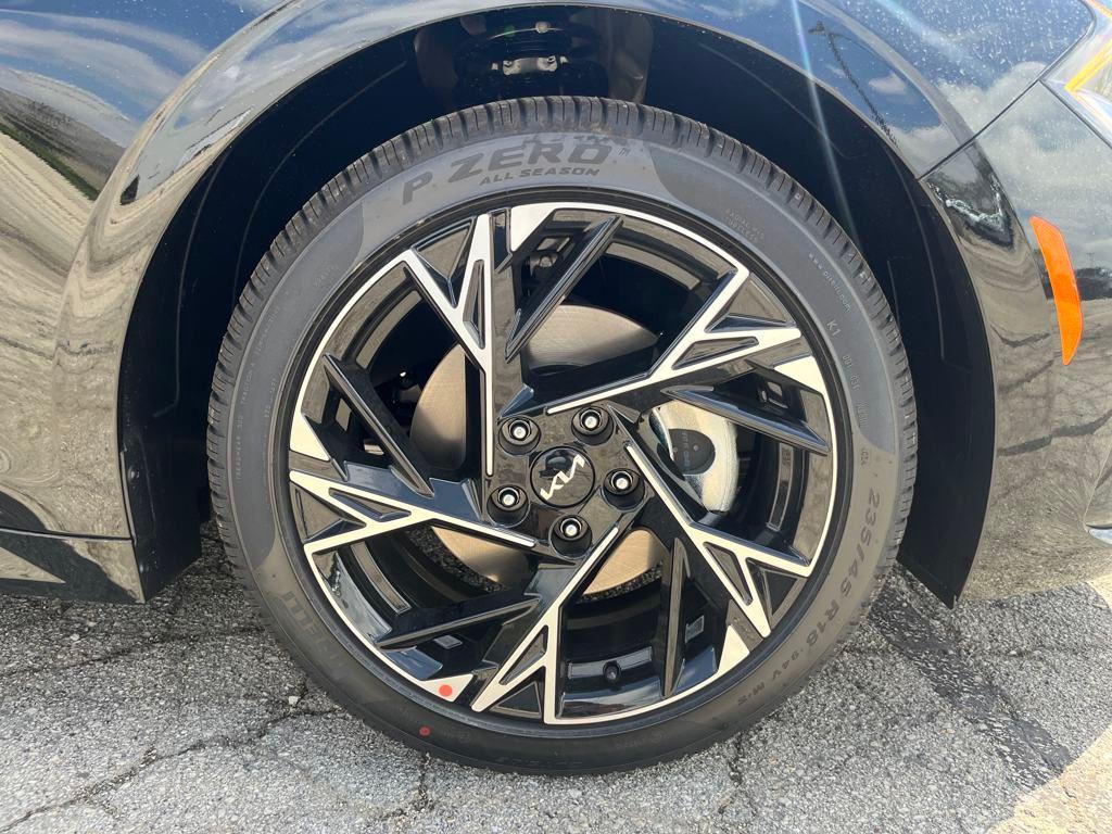 new 2025 Kia K5 car, priced at $31,773