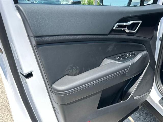 new 2026 Kia Sportage car, priced at $35,560