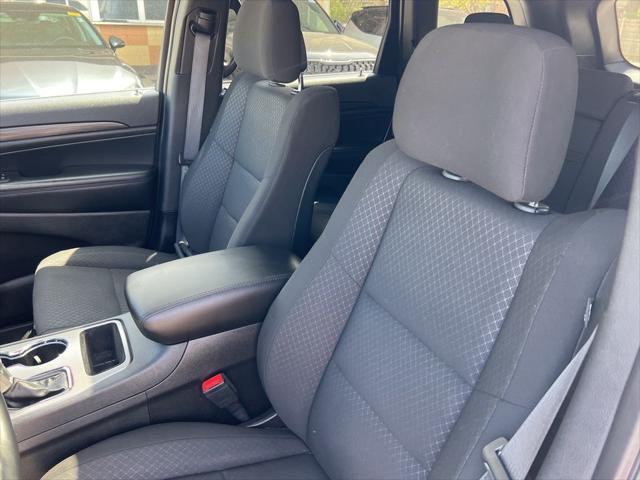 used 2022 Jeep Grand Cherokee car, priced at $29,999