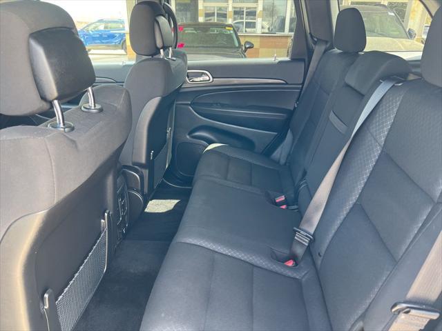 used 2022 Jeep Grand Cherokee car, priced at $29,999