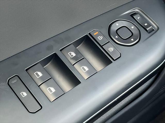 new 2025 Kia K4 car, priced at $23,165