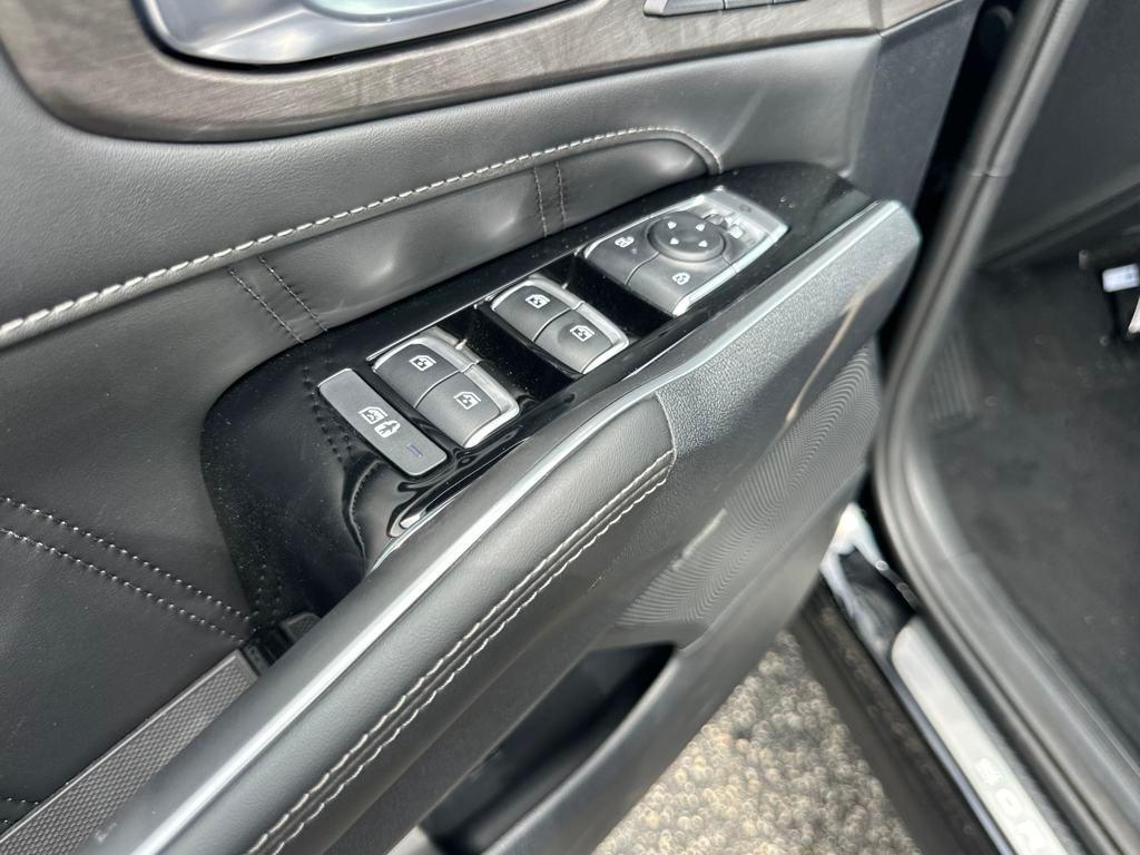 new 2025 Kia Sorento car, priced at $46,189