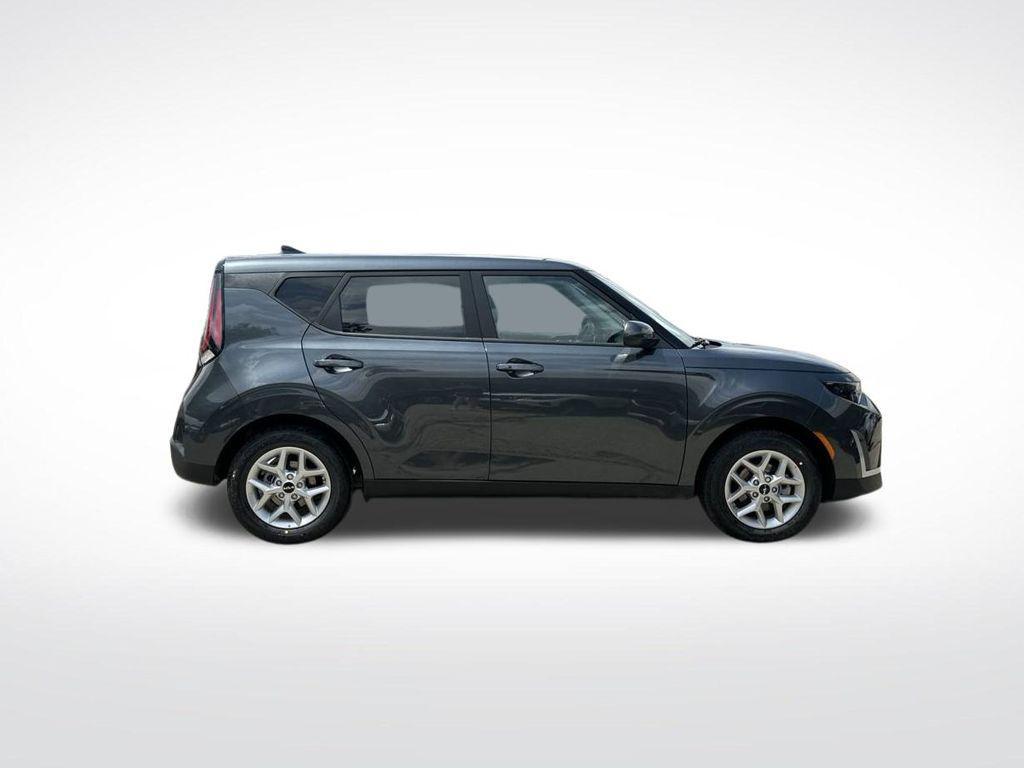 new 2025 Kia Soul car, priced at $23,456