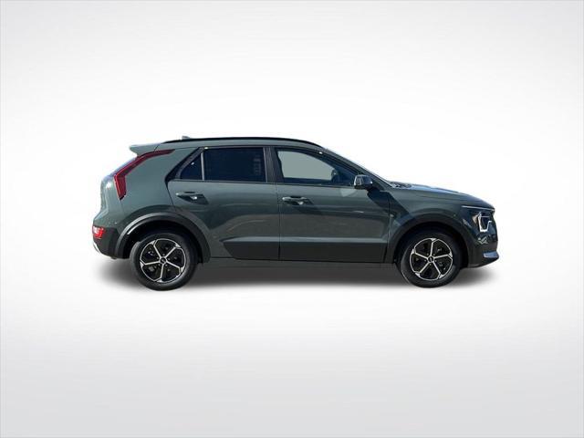 new 2025 Kia Niro car, priced at $30,316