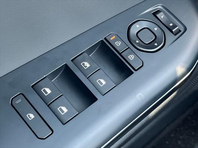 new 2025 Kia K4 car, priced at $22,271