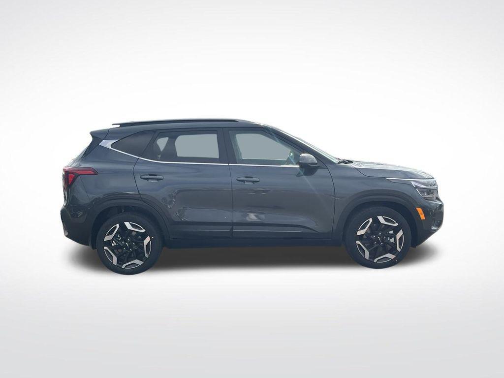 new 2026 Kia Seltos car, priced at $32,424