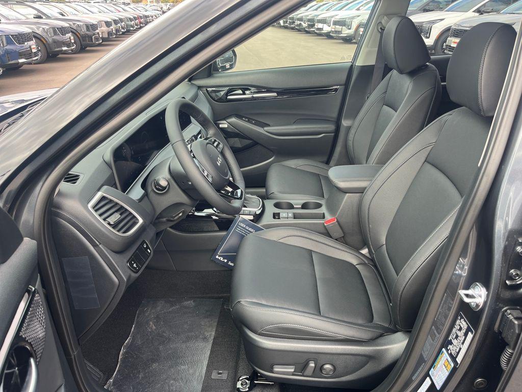 new 2026 Kia Seltos car, priced at $32,424