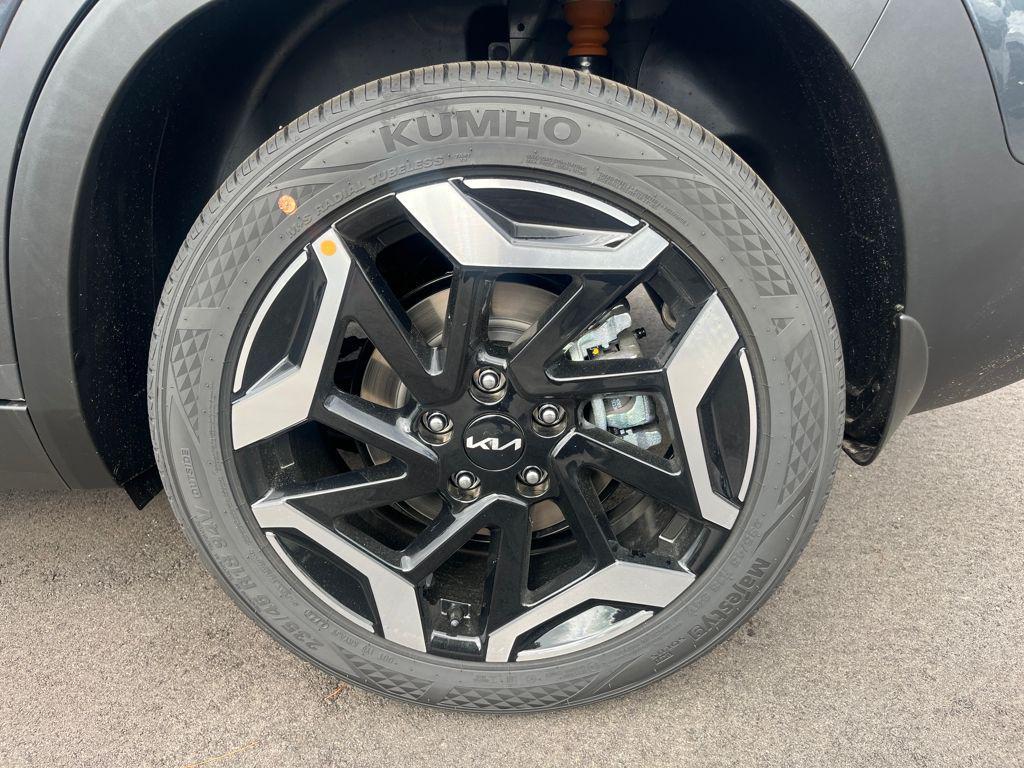 new 2026 Kia Seltos car, priced at $32,424