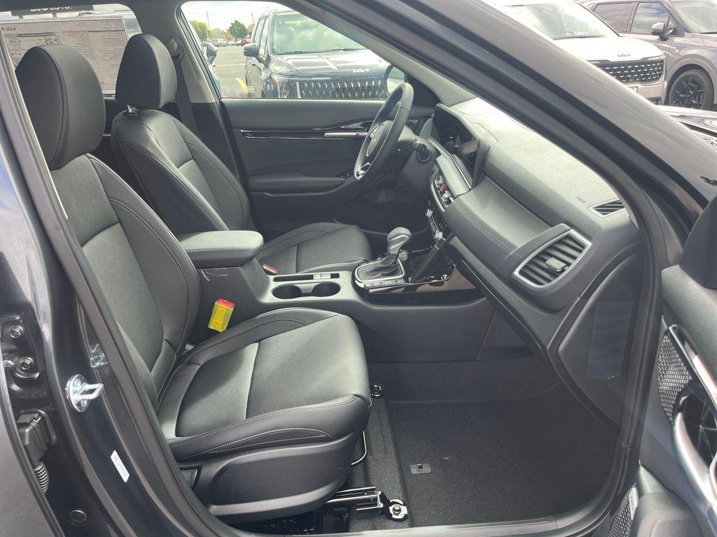 new 2026 Kia Seltos car, priced at $32,424