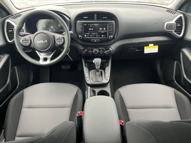 new 2025 Kia Soul car, priced at $22,560