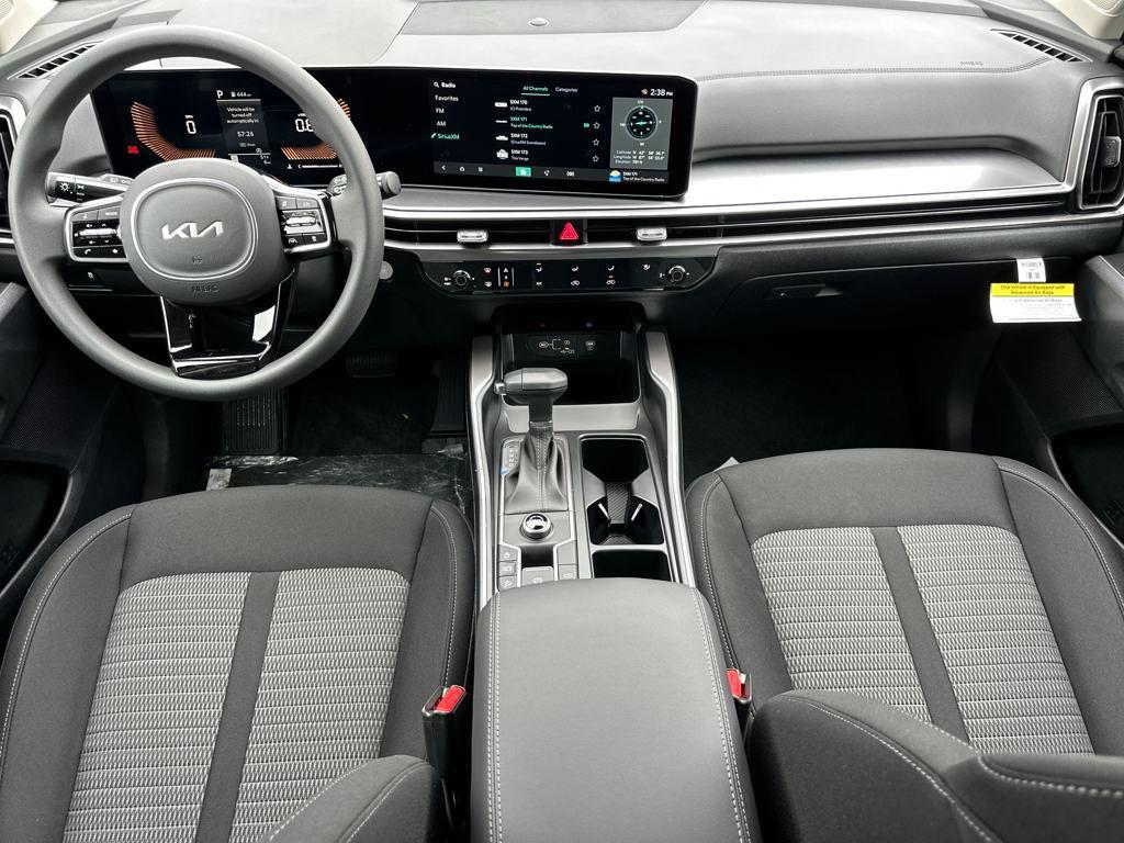 new 2025 Kia Sorento car, priced at $32,576