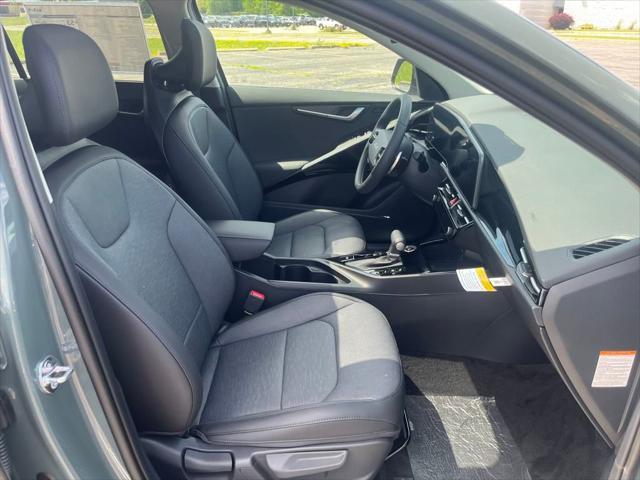 new 2025 Kia Niro car, priced at $32,736