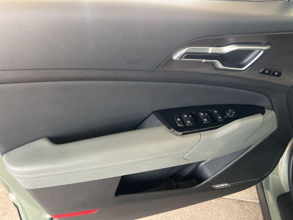 used 2023 Kia Sportage car, priced at $31,999
