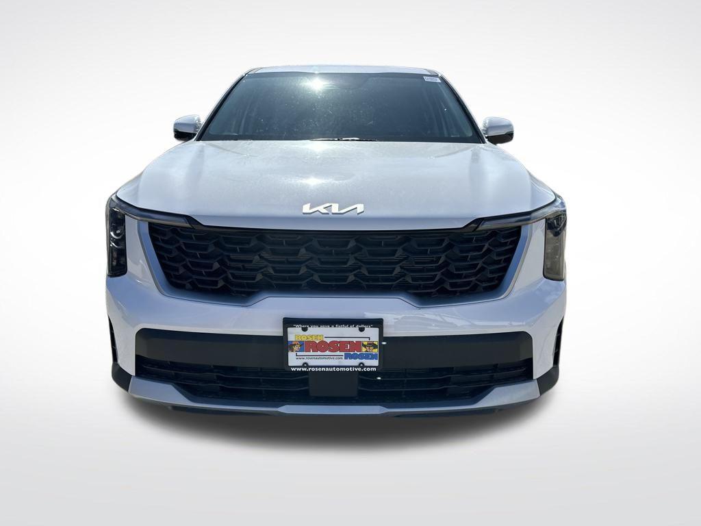 new 2025 Kia Sorento car, priced at $32,490
