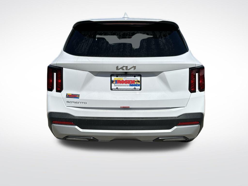 new 2025 Kia Sorento car, priced at $32,490