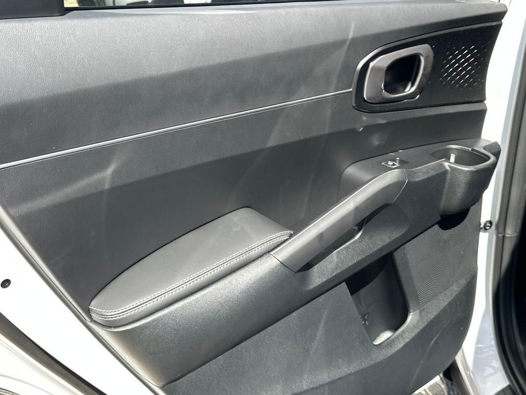new 2025 Kia Sorento car, priced at $32,490