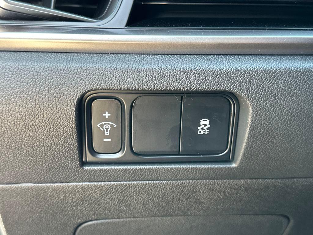 new 2025 Kia Sorento car, priced at $32,490