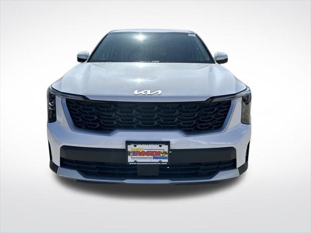 new 2025 Kia Sorento car, priced at $32,674
