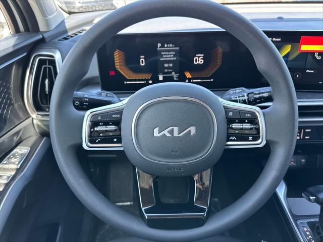 new 2025 Kia Sorento car, priced at $32,674