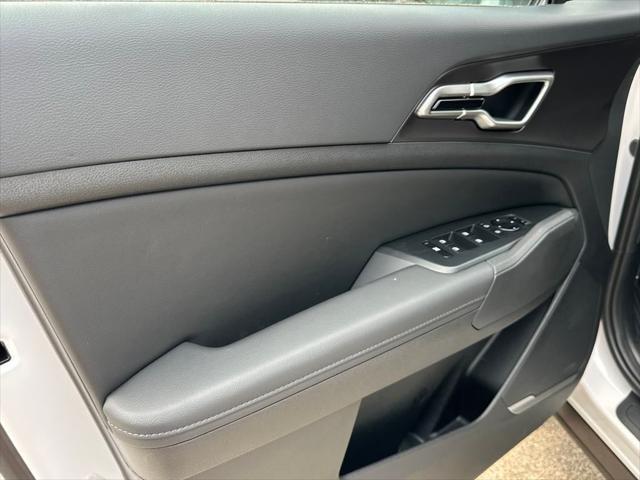 new 2026 Kia Sportage car, priced at $32,814