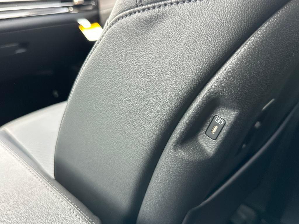 new 2026 Kia Sportage car, priced at $32,832