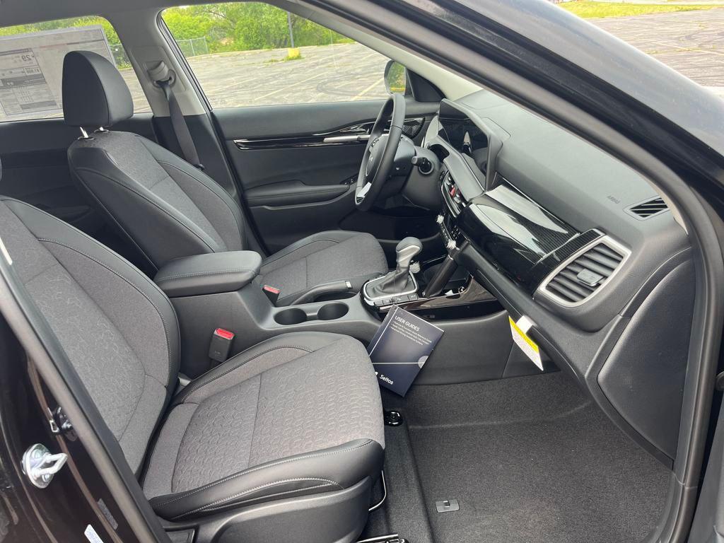 new 2025 Kia Seltos car, priced at $26,188