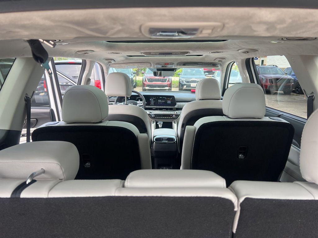 used 2023 Kia Telluride car, priced at $44,499