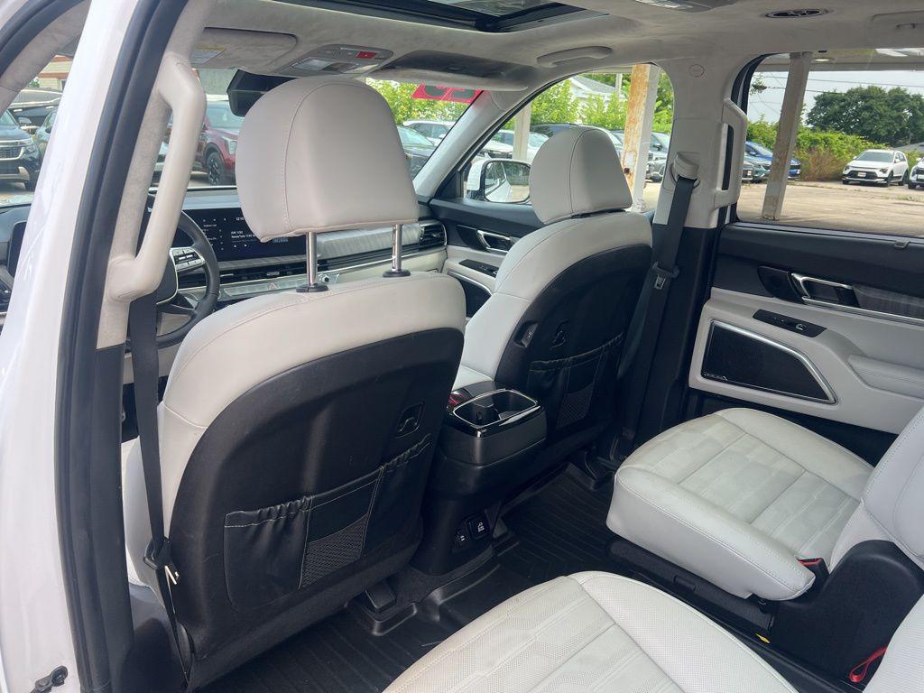 used 2023 Kia Telluride car, priced at $44,499