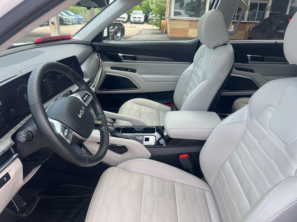 used 2023 Kia Telluride car, priced at $44,499