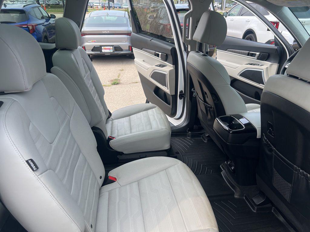 used 2023 Kia Telluride car, priced at $44,499