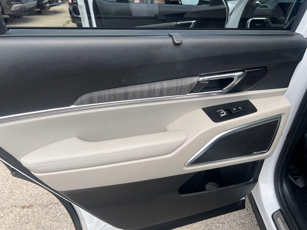 used 2023 Kia Telluride car, priced at $44,499