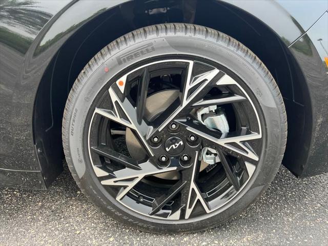 new 2025 Kia K5 car, priced at $32,063