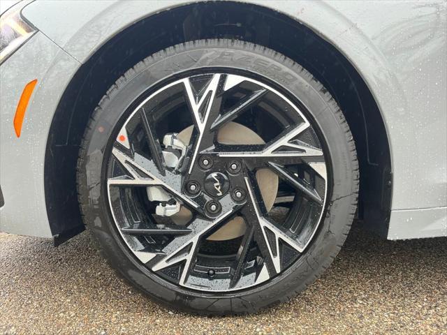 new 2025 Kia K5 car, priced at $30,912