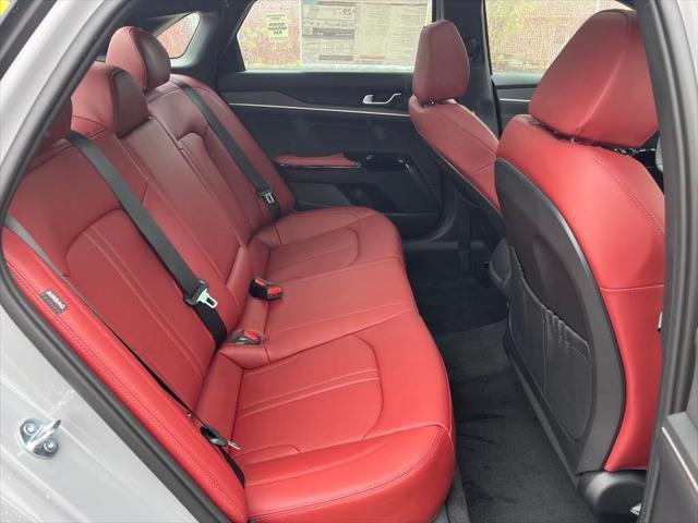 new 2025 Kia K5 car, priced at $30,912