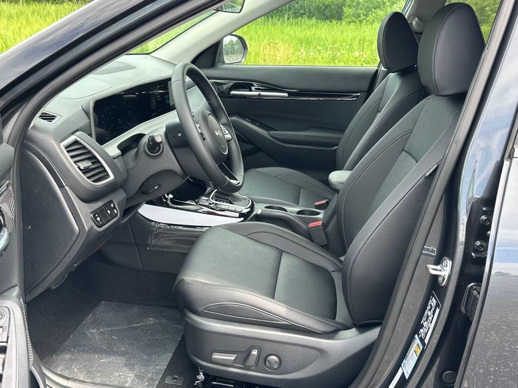 new 2026 Kia Seltos car, priced at $29,426