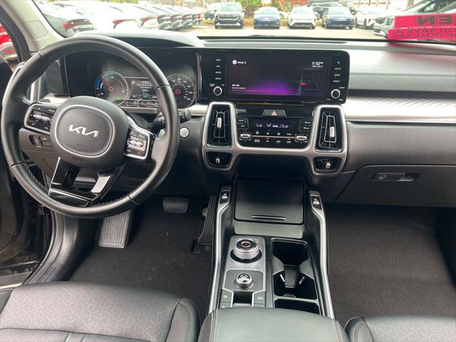 used 2022 Kia Sorento Hybrid car, priced at $27,499