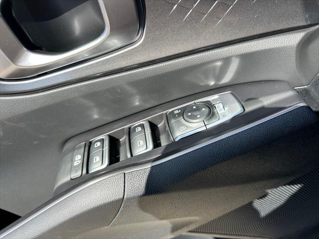 new 2025 Kia Sorento car, priced at $37,303