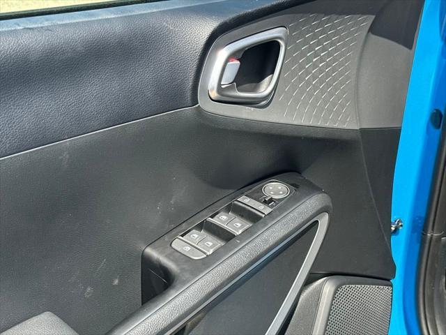 new 2025 Kia Soul car, priced at $23,698