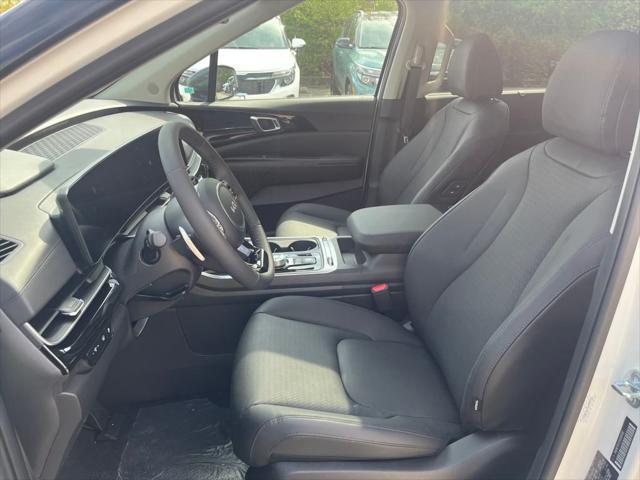new 2025 Kia Carnival Hybrid car, priced at $53,474