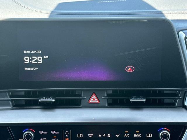 new 2025 Kia Sportage Hybrid car, priced at $32,098