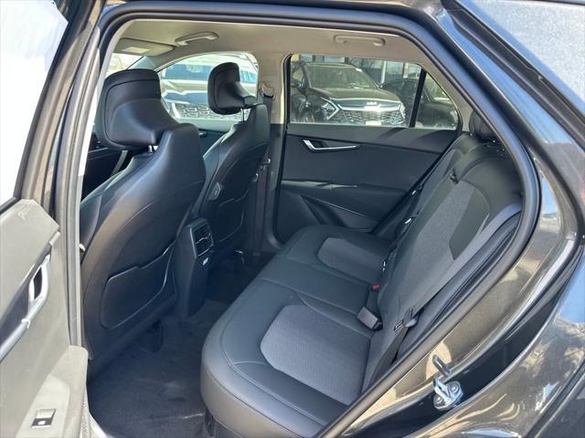 new 2025 Kia Niro car, priced at $30,568