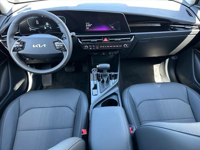 new 2025 Kia Niro car, priced at $30,568