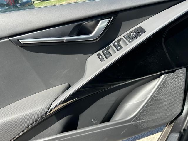 new 2025 Kia Niro car, priced at $30,568